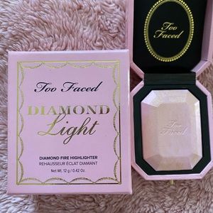Too Faced Highlighter